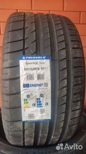 Sailun Atrezzo ZSR 245/35 R20 и 275/30 R20 96Y