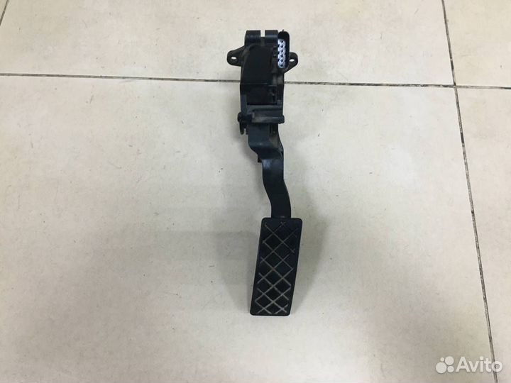 Педаль газа Skoda Rapid 2012-2020