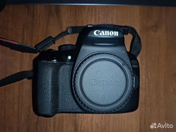 Фотоаппарат Canon EOS 1300D Kit EF-S 18-55mm