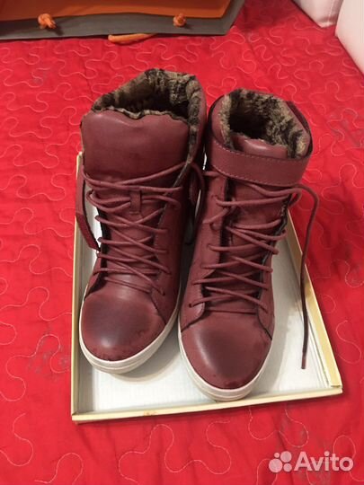 Ботинки женские 37 размер