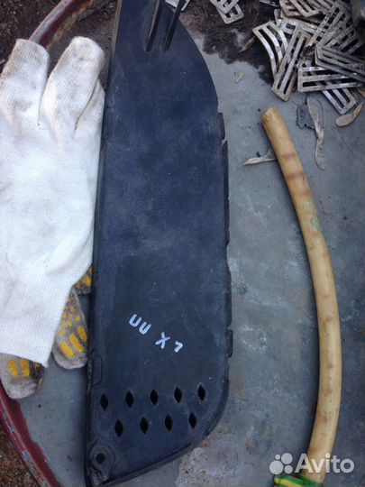 Решетка переднего бампера митсубиси Лансер 10