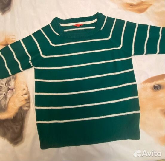 Свитер в полоску