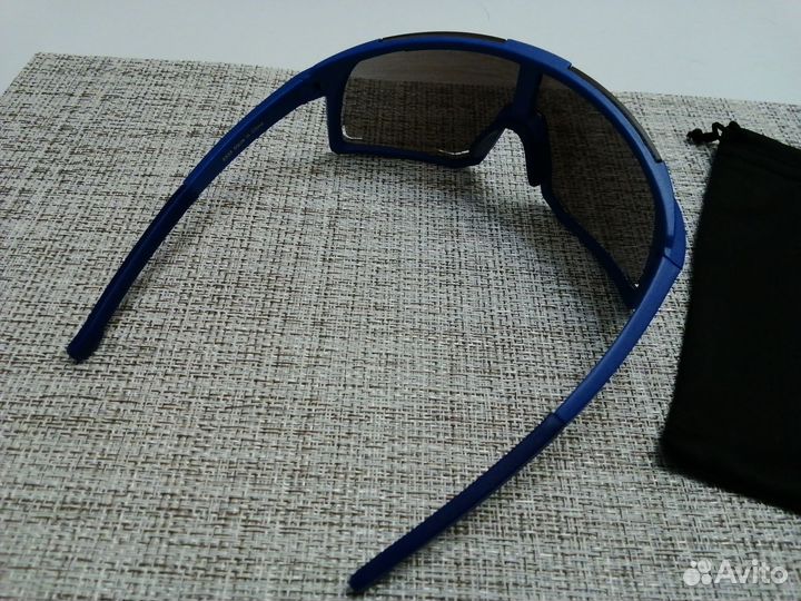 Солнцезащитные очки спортивные