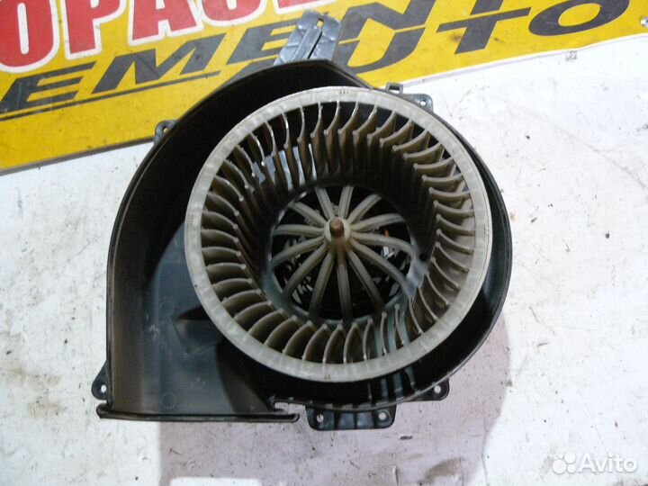 Моторчик отопителя для VW Polo SED Rus 2012г