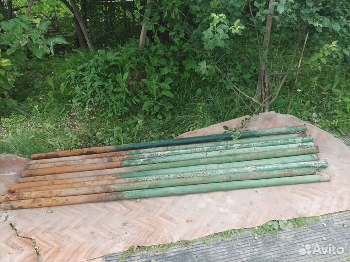 Столбы для забора с крючками для сетки рабица