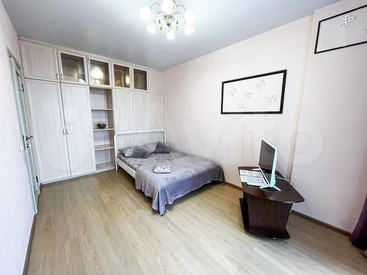 2-к. квартира, 42 м², 17/25 эт.