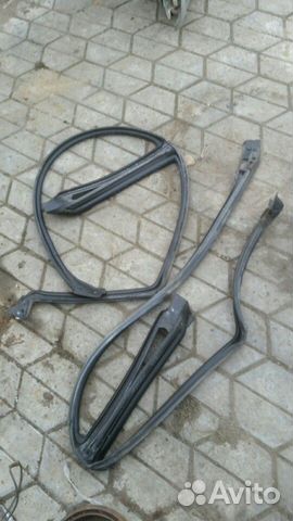 Уплотнитель дверного проёма Subaru Forester S11