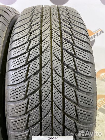 Bridgestone Blizzak LM-001 225/60 R18