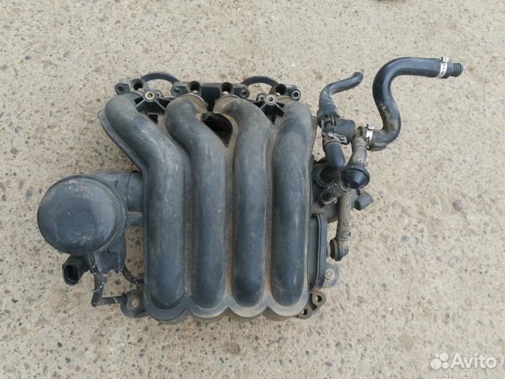 Коллектор впускной Audi A4 B7 ALZ 2006