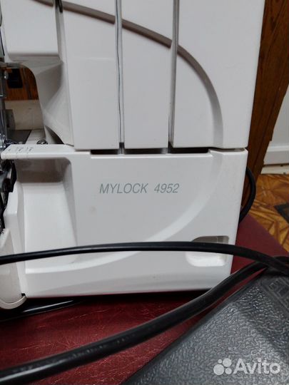 Оверлок Janome MyLock 4952