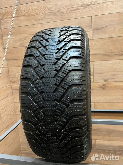 Goodyear UltraGrip 500 255/55 R18