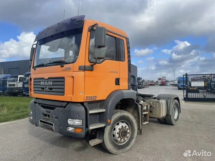 В разборке грузовик MAN, TGA 2000-2008