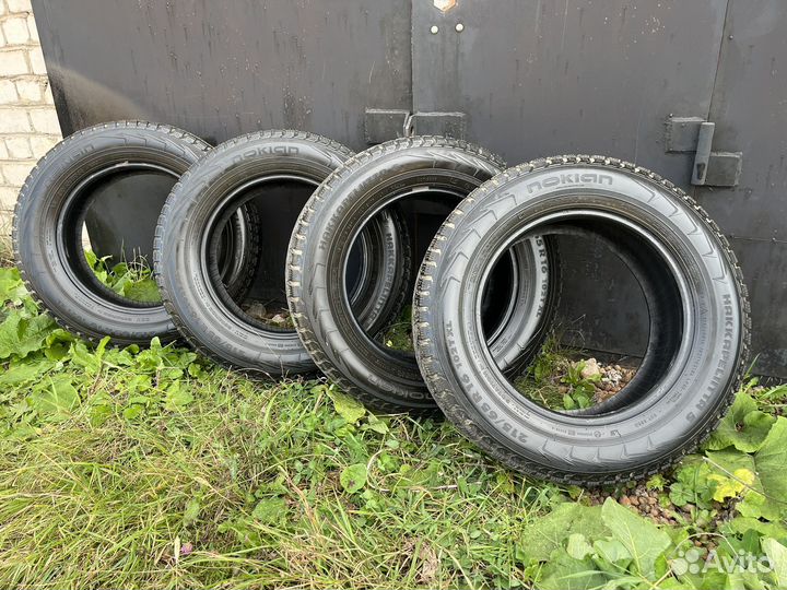 Nokian Tyres Hakkapeliitta 5 215/65 R16