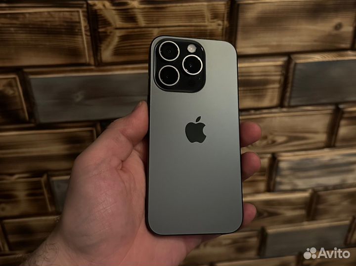 iPhone 15 Pro, 256 ГБ