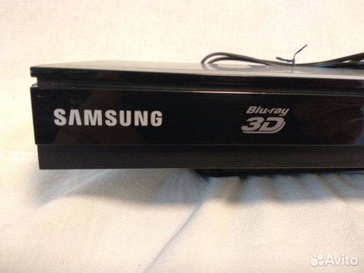 3D blu-ray плеер Samsung BD E5500