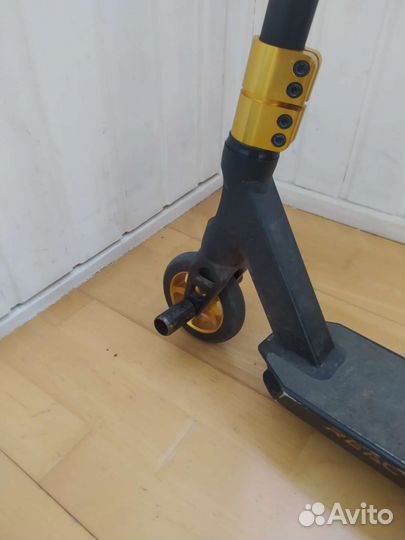 Трюковой самокат reaction Сро.чно