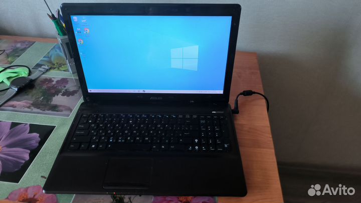 Ноутбук asus