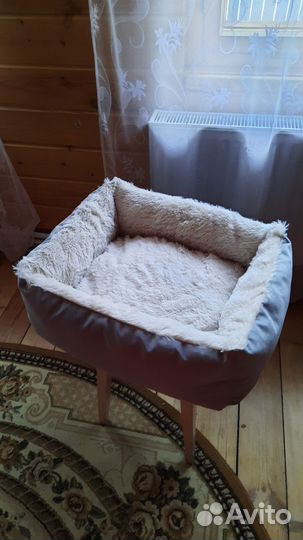 Лежанка для собак и кошек