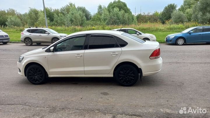 Volkswagen Polo 1.6 AT, 2011, 339 750 км