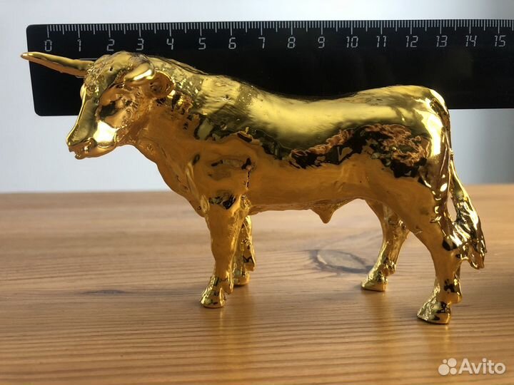 Статуэтка «Золотой телец». Бык