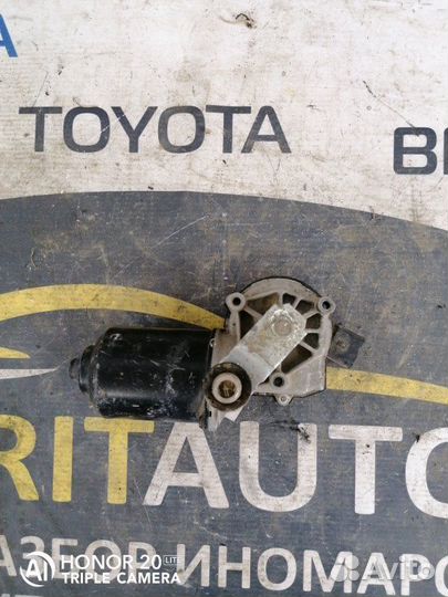 Моторчик стеклоочистителя передний Hyundai Solaris