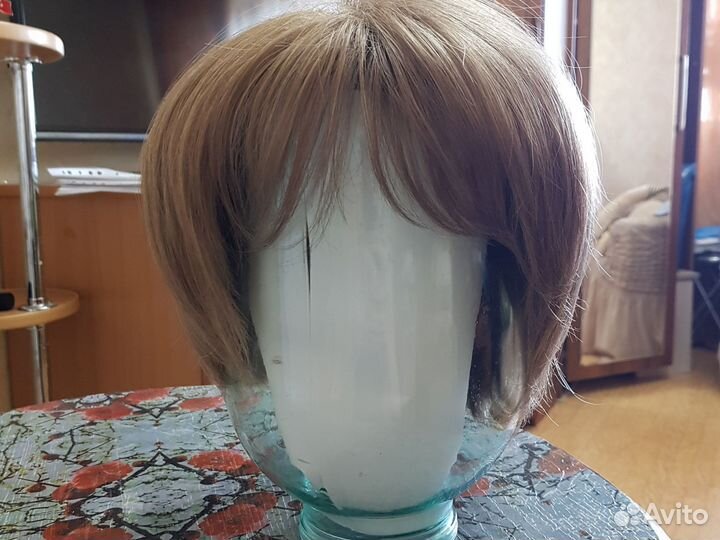 Парик женский короткий