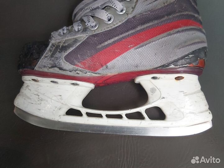 Коньки хоккейные детские 33,5 размер bauer