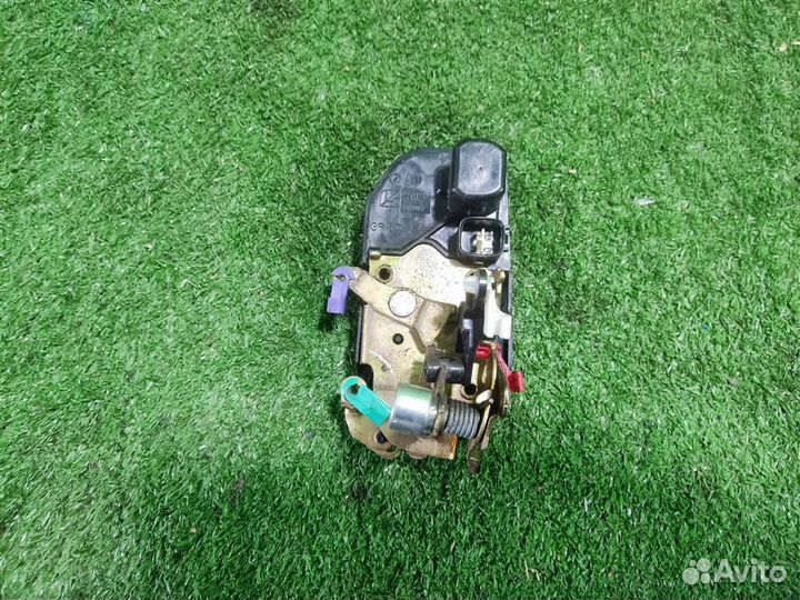 Замок двери передней правой Chrysler PT Cruiser 2