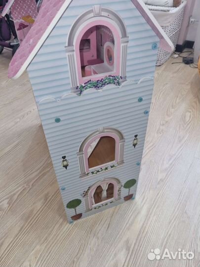 Кукольный домик с мебелью большой