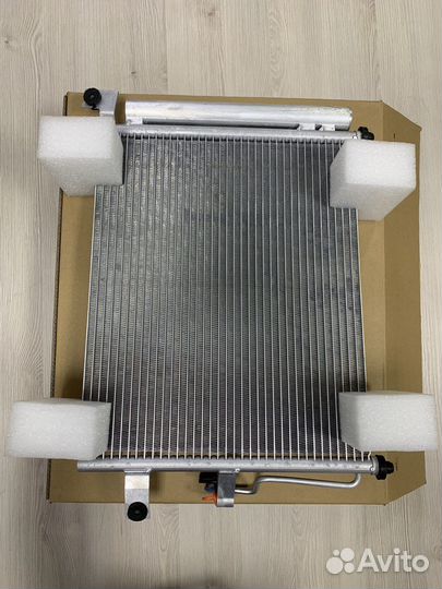 Радиатор кондиционера механика на Hyundai Accent