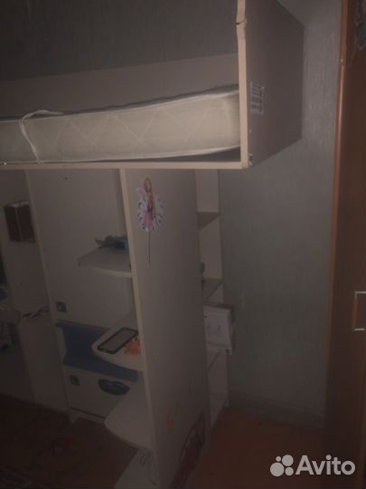 Двухъярусная кровать