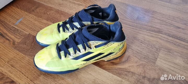 Бутсы футбольные сороконожки детские