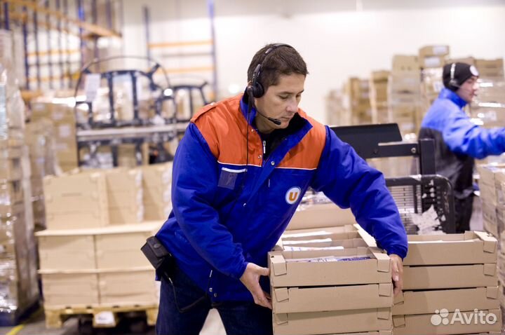 Комплектовщик на склад/Москва
