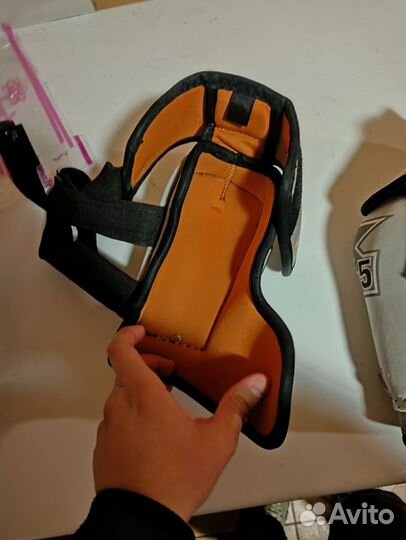 Налокотники хоккейные