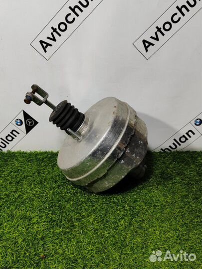 Вакуумный усилитель тормозов Mercedes-Benz C-Class