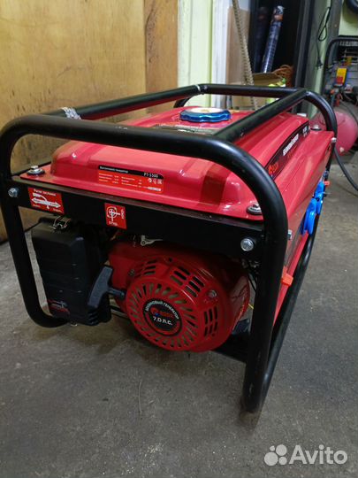 Бензиновый генератор