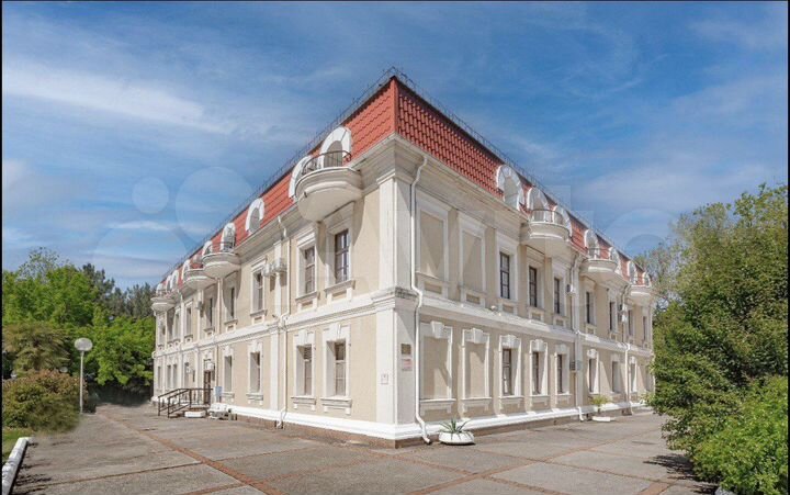 Гостиница, 1800 м²