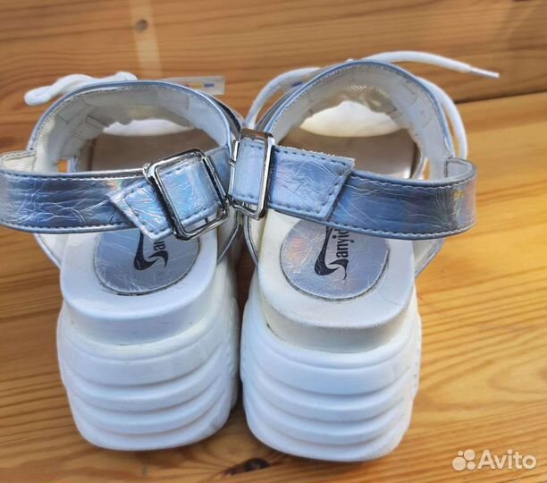 Босоножки для девчки