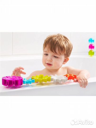Игрушки для купания в ванной