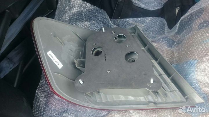 Правый задний стоп сигнал