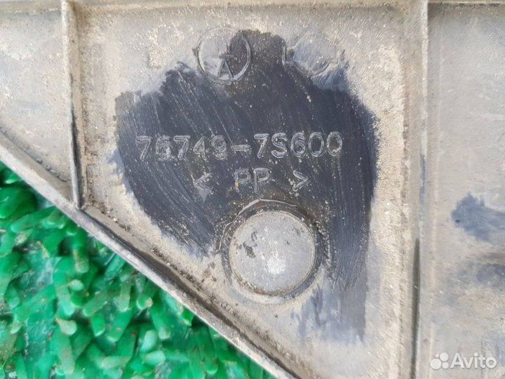 Подкрылок лев. зад. Infiniti QX56