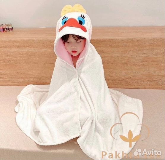 Детское полотенце-уголок с капюшоном