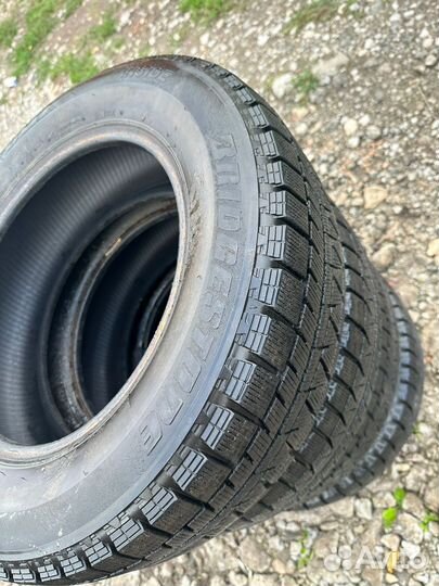 Bridgestone Blizzak Revo2 195/65 R15 86U
