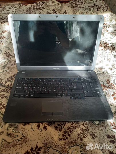Ноутбук samsung R528