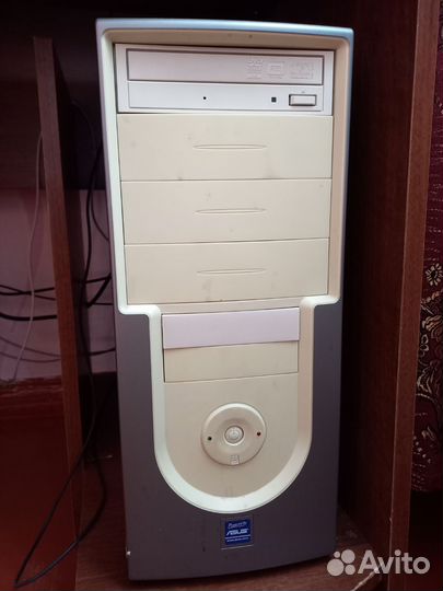 Компьютер, монитор, клавиатура, мышь