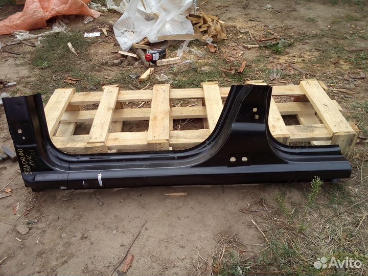 Рено сандеро стэпфэй левый порог В наличие