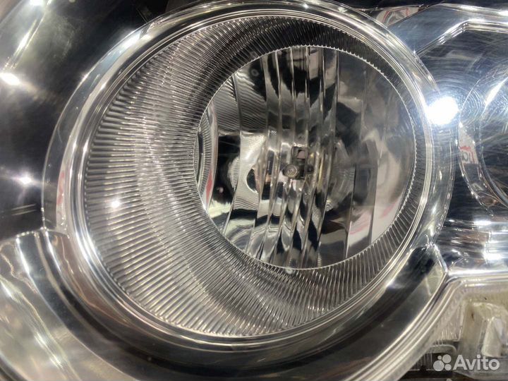 Фара галогеновая левая Nissan Xtrail NT31 MR20