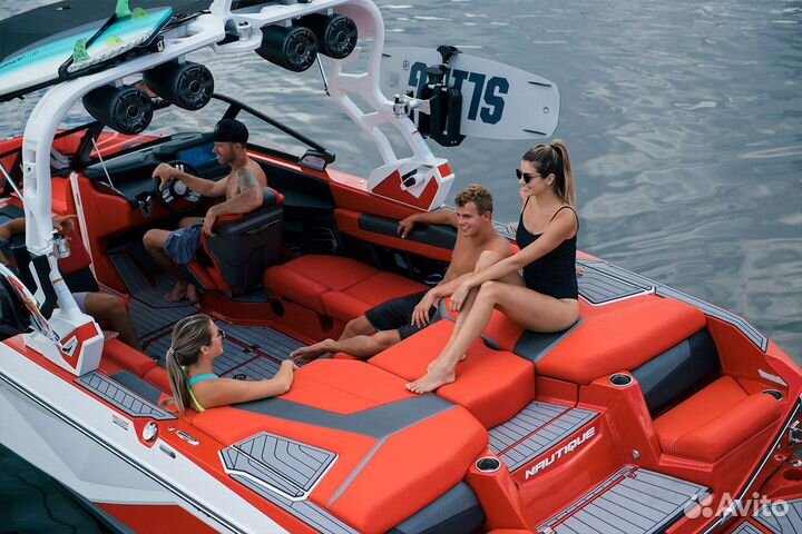 Катер буксировщик Nautique Super Air G23