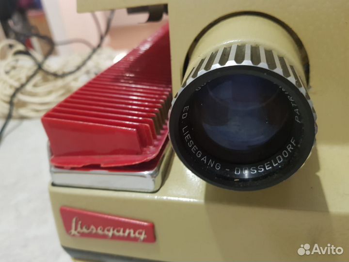 Немецкий винтажный слайд-проектор Liesegang Fantax