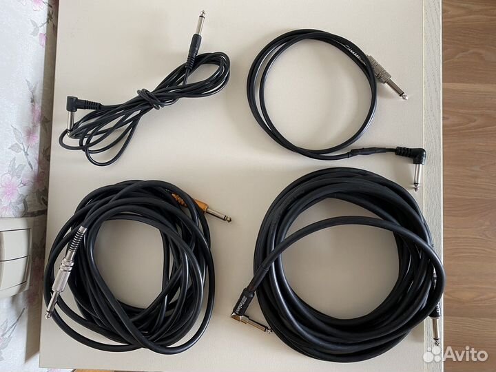 Запчасти/аксессуары/провода для электрогитары